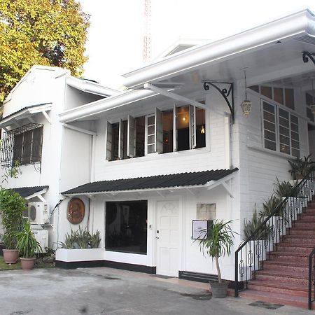 The White Bed And Breakfast Bacolod Eksteriør billede