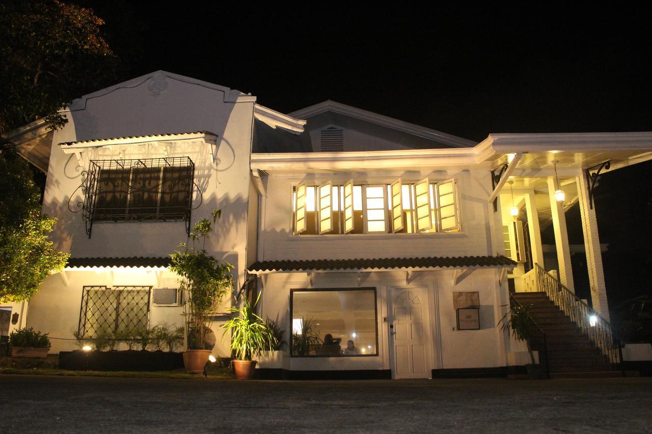 The White Bed And Breakfast Bacolod Eksteriør billede