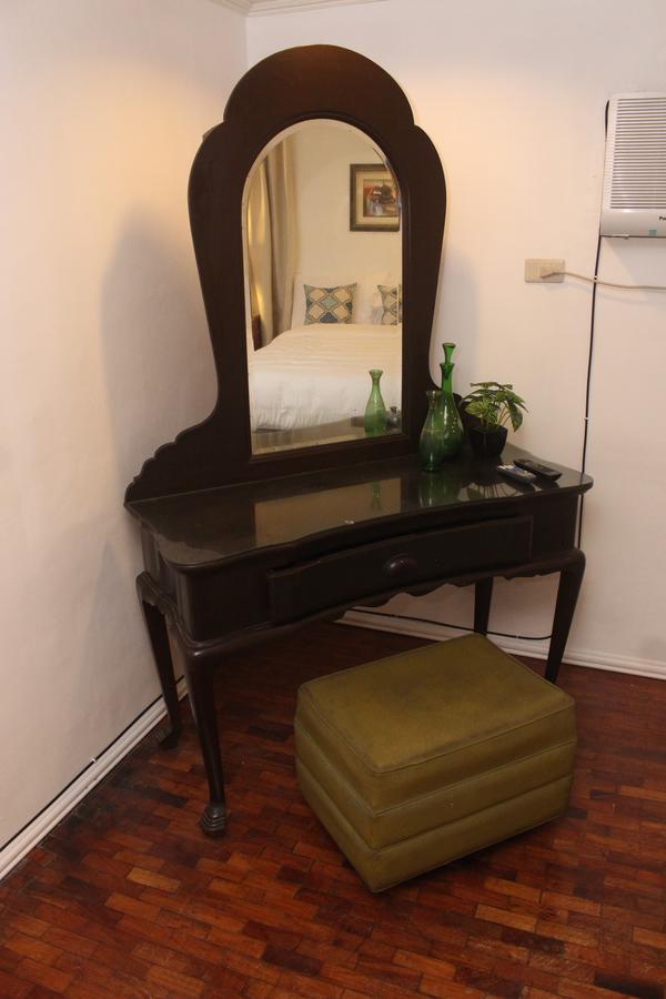 The White Bed And Breakfast Bacolod Eksteriør billede