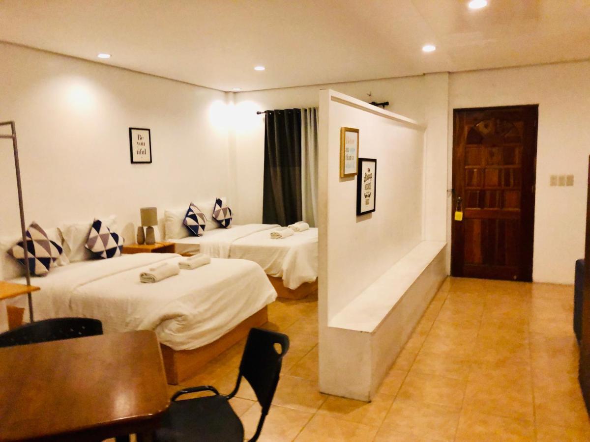 The White Bed And Breakfast Bacolod Eksteriør billede